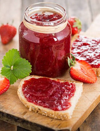 Homemade Strawberry Jam Recipe (No Pectin)