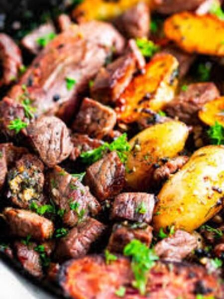 Garlic-butter-steak-and-potatoes-skillet